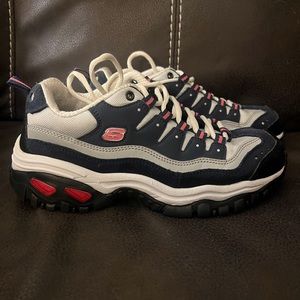 Really Nice Sketchers Women’s Size 7.5 Energy-Wave Linxe Sneakers